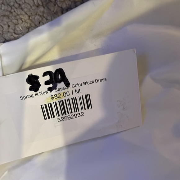 Cute ruffle spring color block dress - Picture 2 of 2